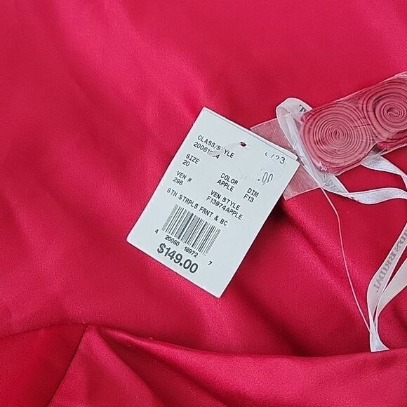 David's Bridal Strapless Wedding dress - Picture 6 of 7